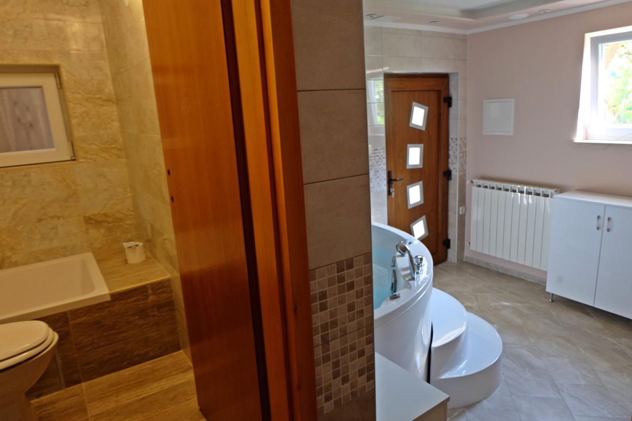 Apartments And Rooms Deskovic Мощеницька Драга Екстер'єр фото