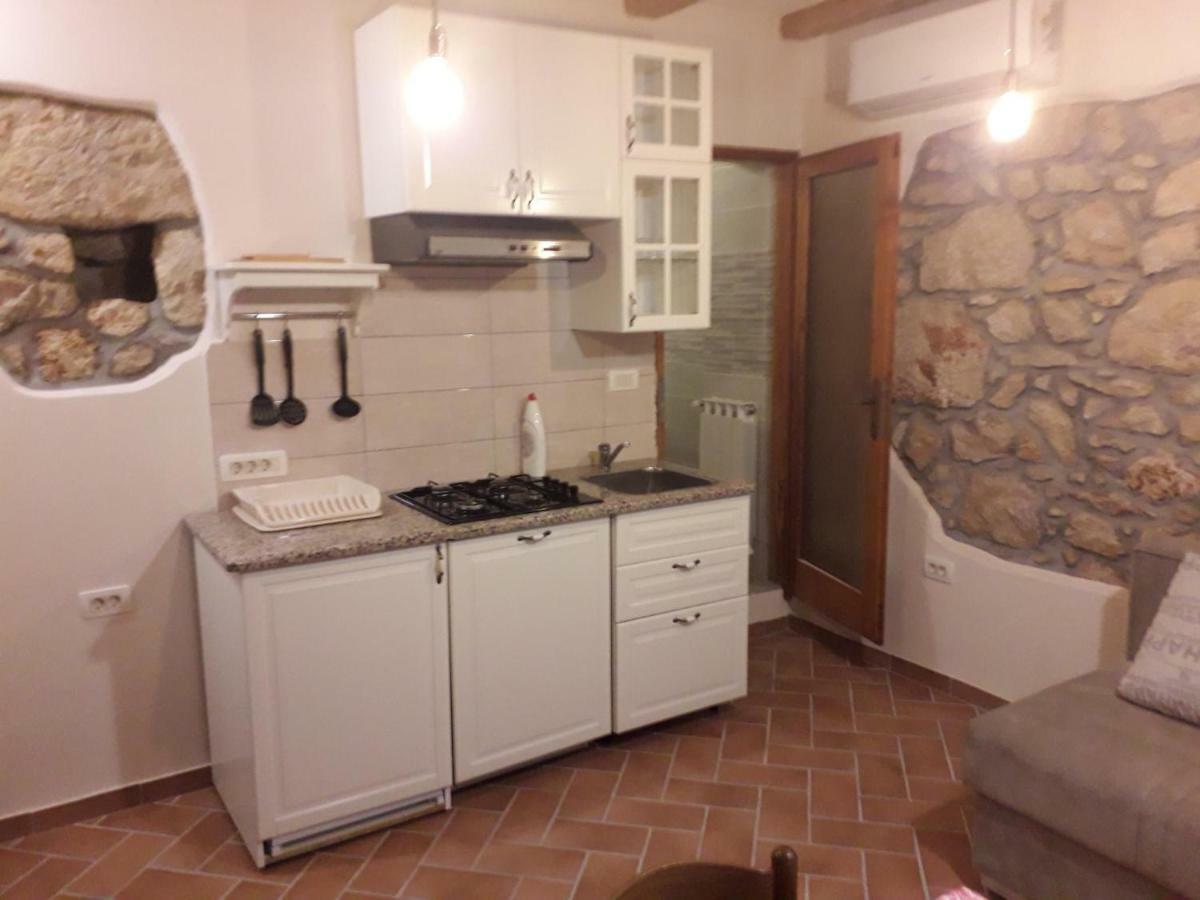 Apartments And Rooms Deskovic Мощеницька Драга Екстер'єр фото